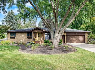 5293 Washington Ave, Saint Joseph, MI 49085