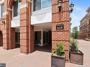 625 Slaters Ln APT 407, Alexandria, VA 22314