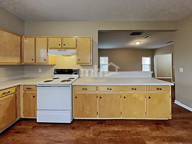 2738 Pepperdine Dr — Photo 4