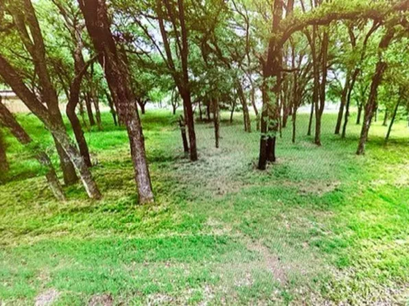 6705 Westover Dr, Granbury, TX 76049