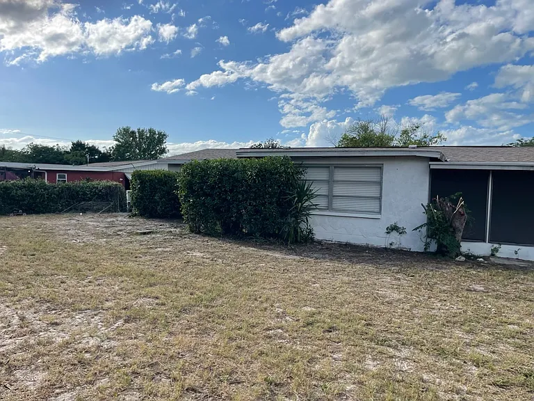 12806 Vassar Ct — Photo 10