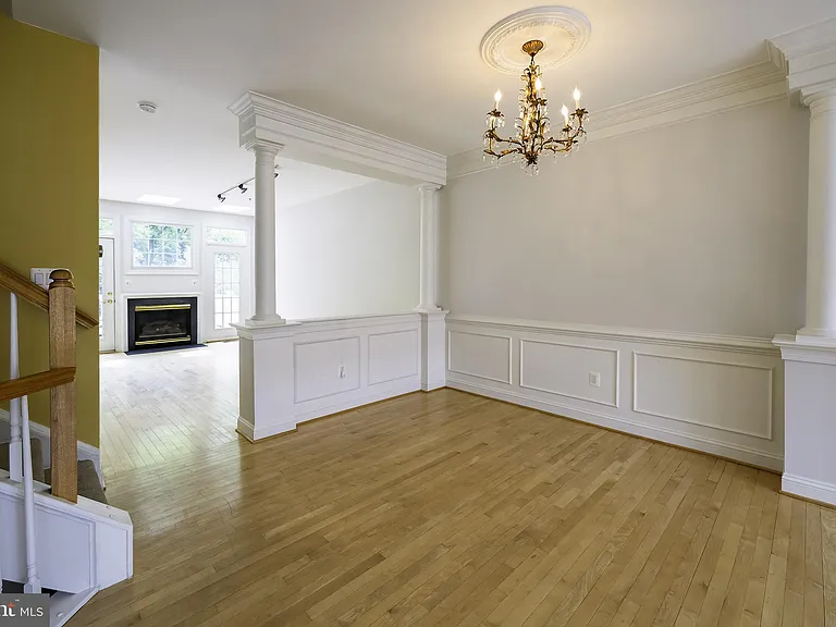 1156 Regal Oak Dr — Photo 14