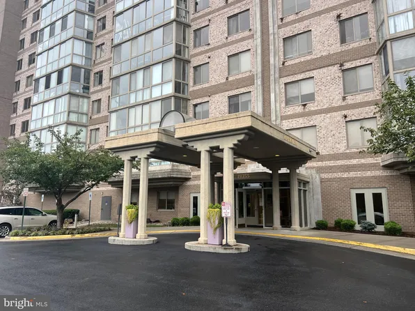 19355 Cypress Ridge Ter Unit 509, Lansdowne, VA 20176