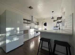 12125 Cantura St, Studio City, CA 91604