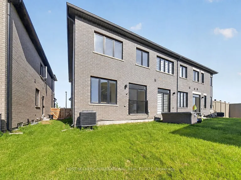 110 Hartington St — Photo 33