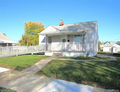 1678 Gregory Ave Photo 1