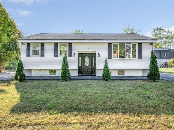 157 Billerica St, Lowell, MA 01852