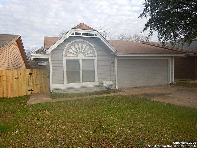1st image of 3951 Heritage Hill Dr