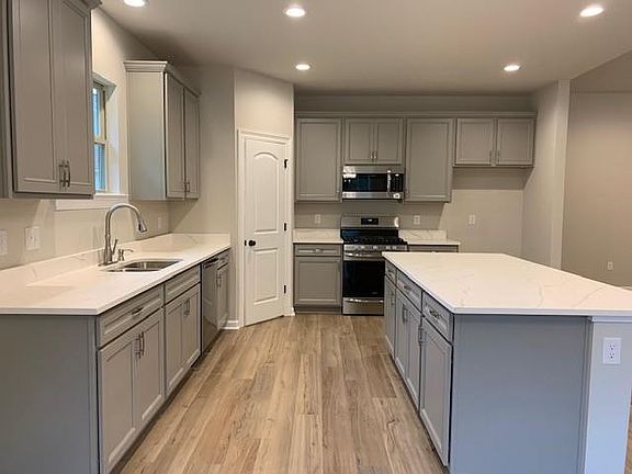 4th image of 15163 Bahia Ct