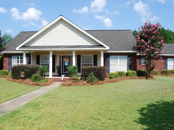 111 Bradberry Dr, Dothan, AL 36305