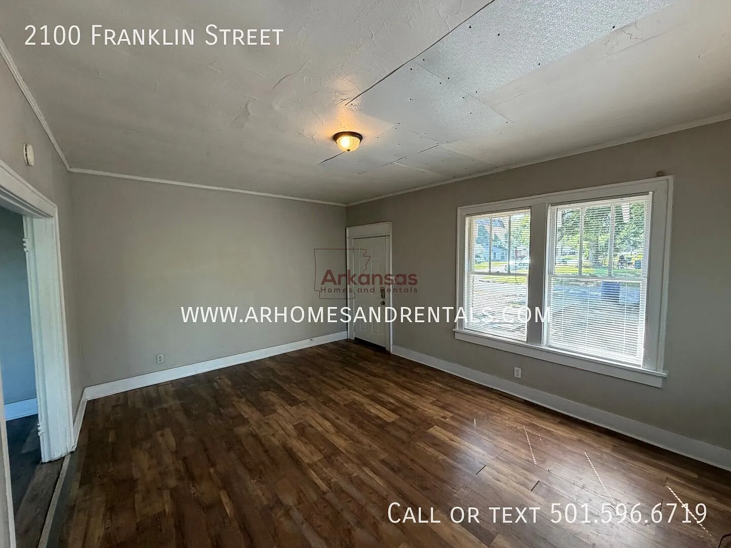 2100 Franklin Street | 3 Bedrooms | 1 Bathroom 1/2 Off First Month's Rent — Photo 2