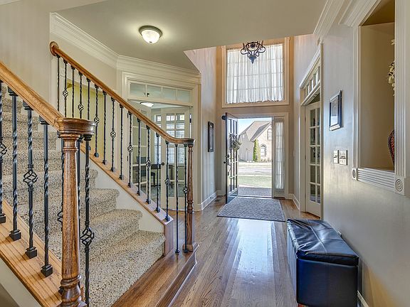 3rd image of 6074 Stags Leap Way