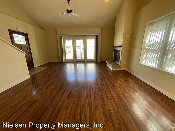 4th image of 3920 J St APT 5