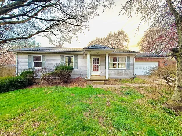 335 Sealock Ave, Steubenville, OH 43952