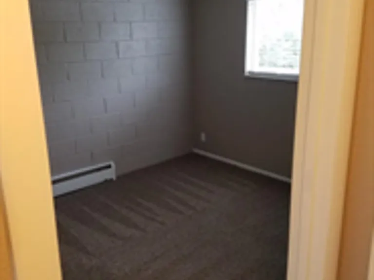 2229 Collyer St #4 — Photo 3