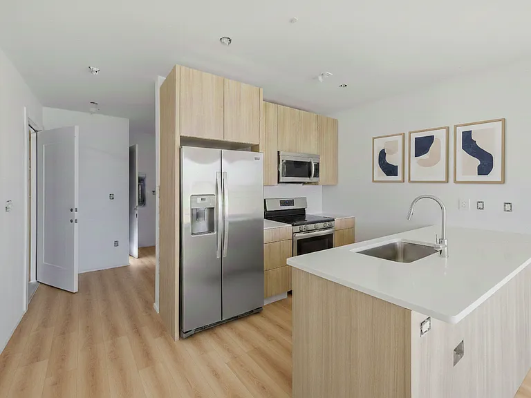 1035 Commonwealth Ave — Photo 14