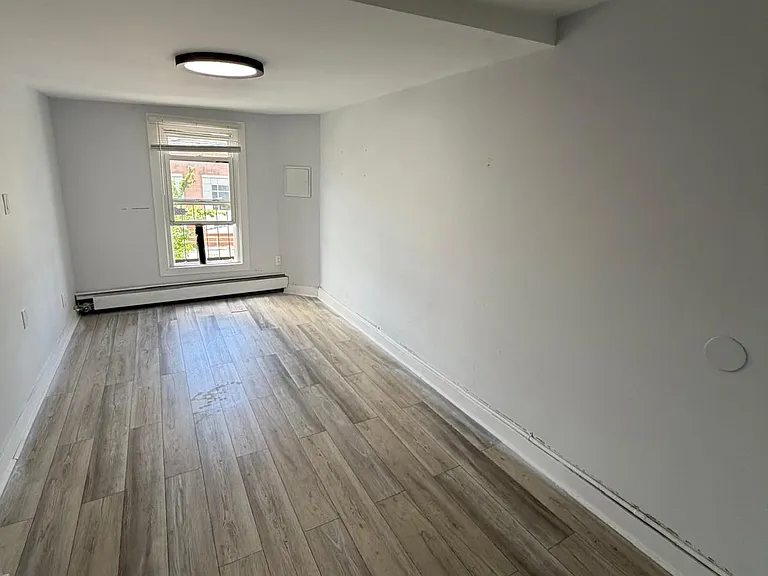 155 W Main St #2R — Photo 5