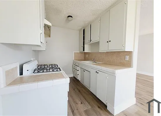 1 bed, $2,195 — Photo 3