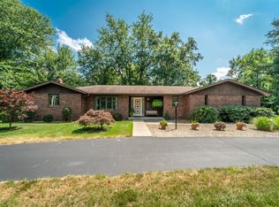 921 11th St SW, Demotte, IN 46310