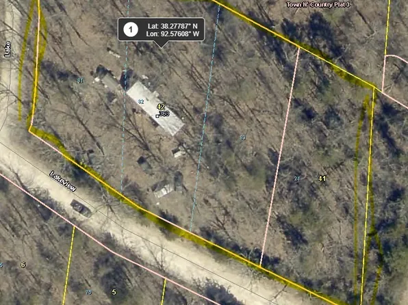 363 Lakeview Dr, Eldon, MO 65026