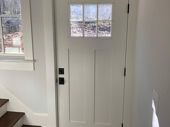 Private, ground-floor entrance to unit.