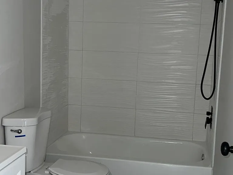 2329 E Fayette St — Photo 10