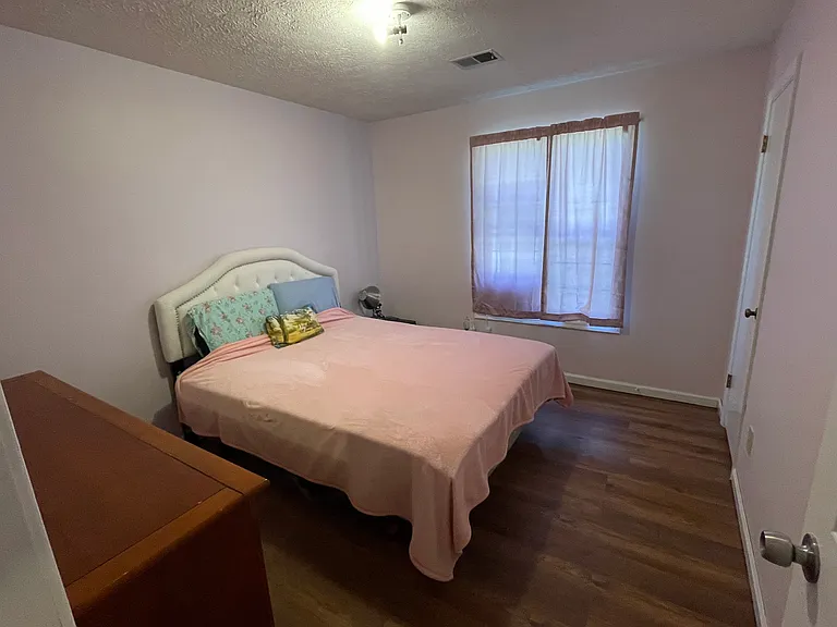 3755 Station Dr NW — Photo 5