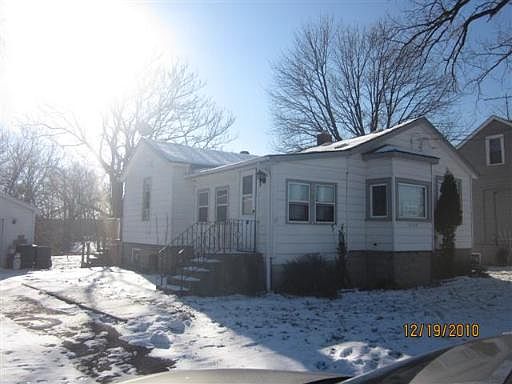 1st image of 2129 W 136th St