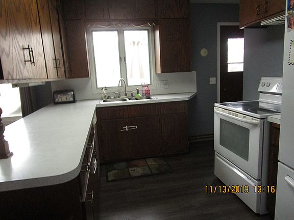 5th image of 600 11th St SE
