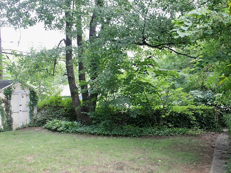 6107 Maylane Dr — Photo 108