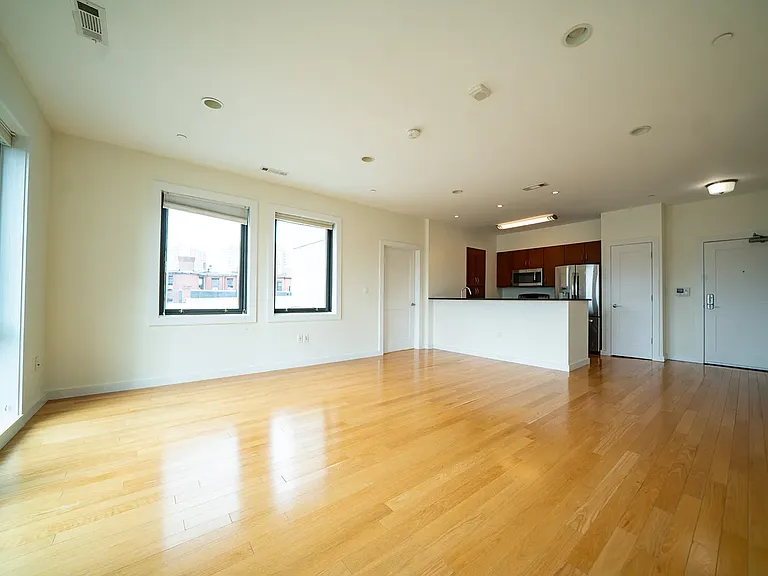 13 Aberdeen St #402J — Photo 2