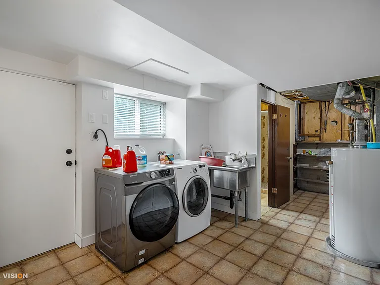 1630 Balmoral Ave — Photo 21