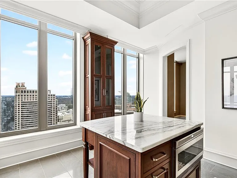 3376 Peachtree Rd NE #41A — Photo 27