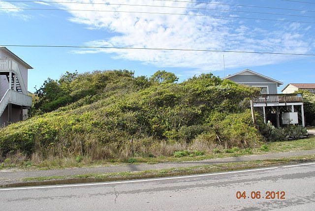 2nd image of 1903 N Shore Dr