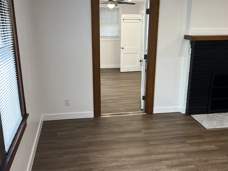 321 Waitman St #B — Photo 15