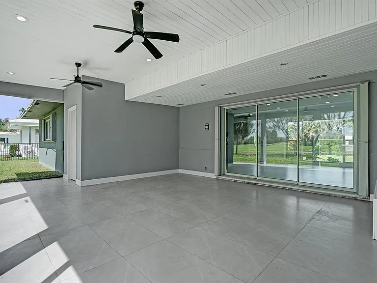 6700 E Tropical Way — Photo 25
