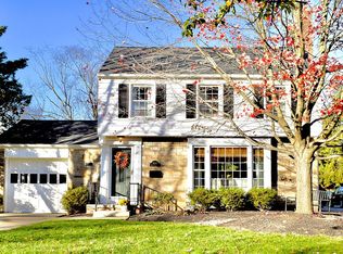 19684 N Sagamore Rd, Fairview Park, OH 44126