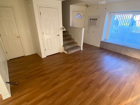 700 NE Johnson St #3