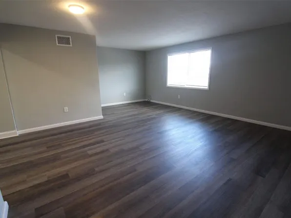 2561 NW 135th St APT 10, Miami, FL 33167