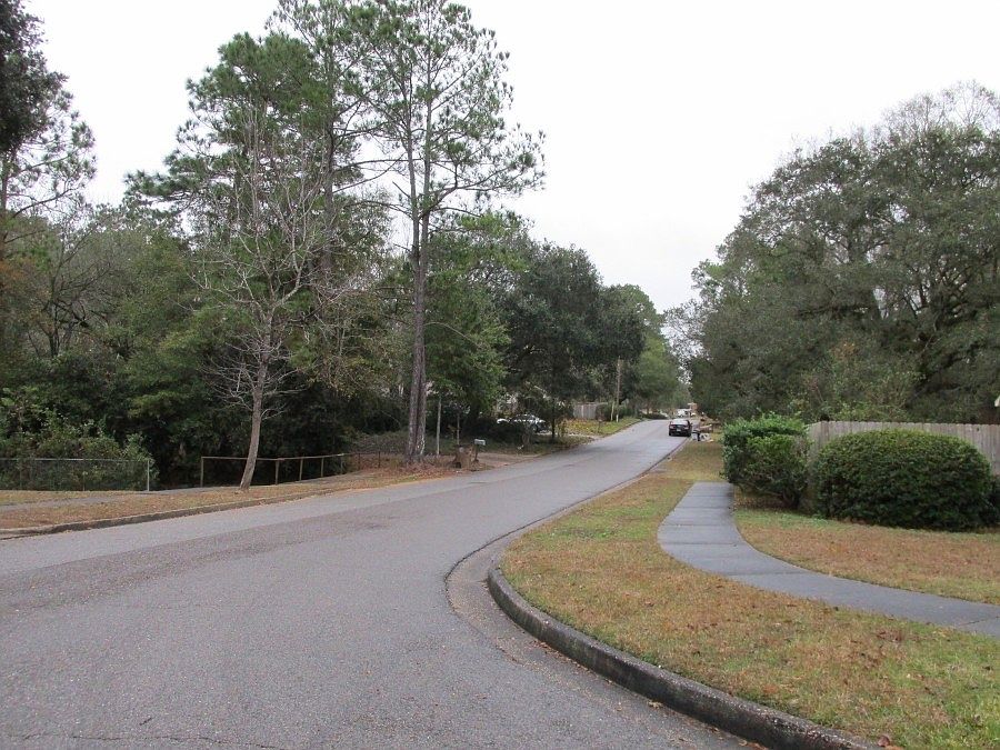 2nd image of 5687 Vista Bonita Dr S