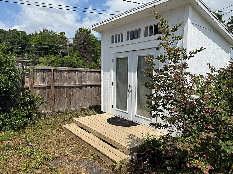 859 Canovia Ave — Photo 29