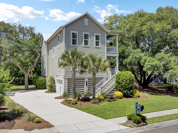 2nd image of 2536 Charter Oaks Dr