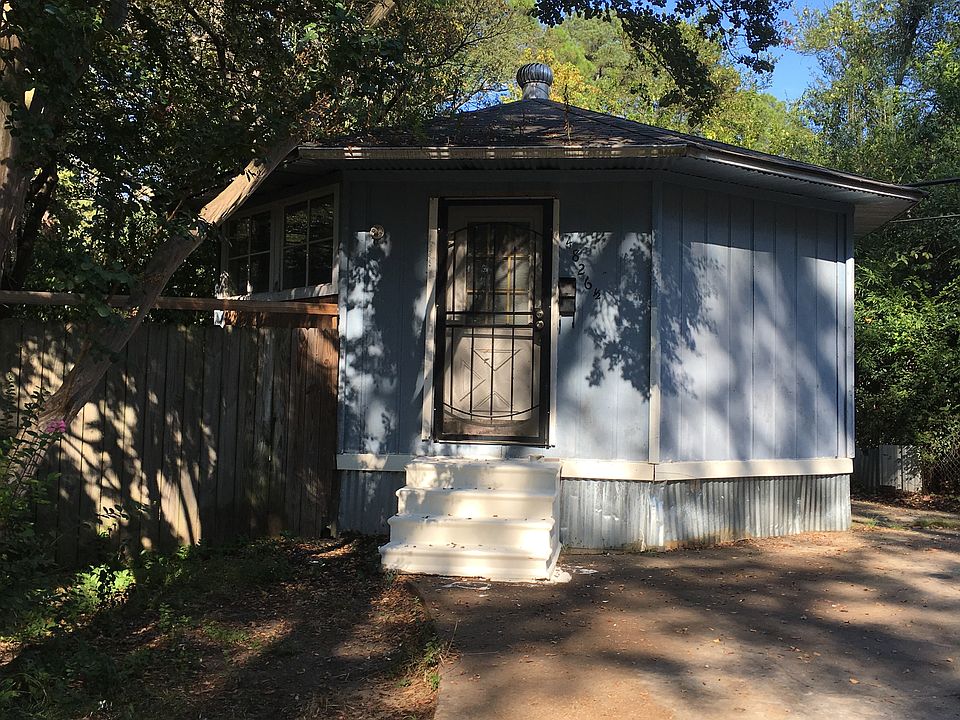 "THE OCTAGON" tiny house.