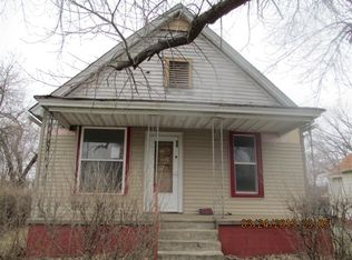 703 Anderson Pl, Canton, IL 61520