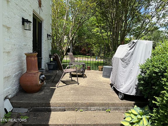 5th image of 1916 Emoriland Blvd