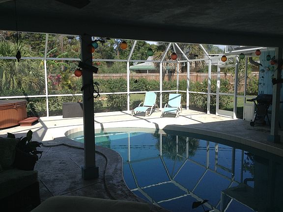 3rd image of 2703 Seaspray St