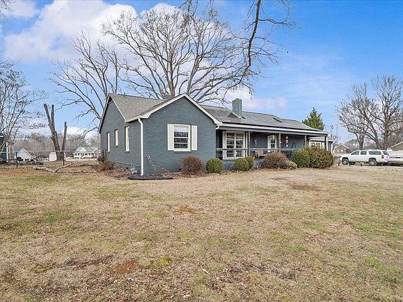 3rd image of 148 Virginia Ave