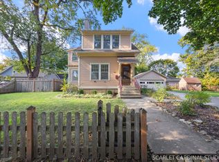 84 S Caroline St, Crystal Lake, IL 60014