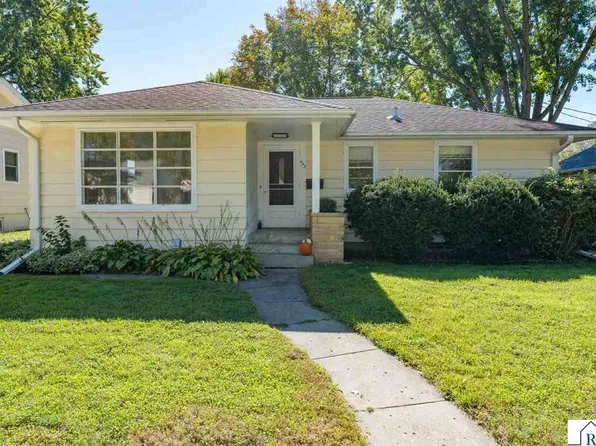 443 Harrison Ave, North Mankato, MN 56003