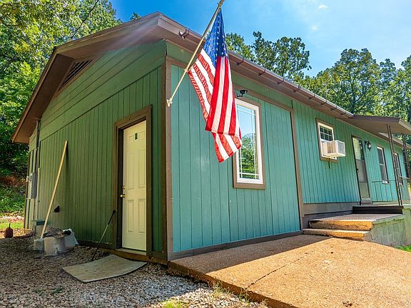 3rd image of 63 Kiowa Dr